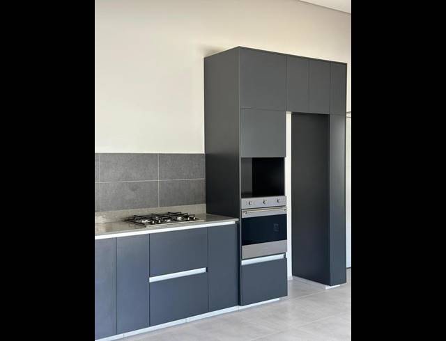 1 BEDROOM APARTMENT FOR SALE IN MENLO PARK